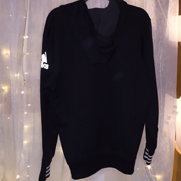 Black men’s Adidas sweatshirt - Picture 2 of 4